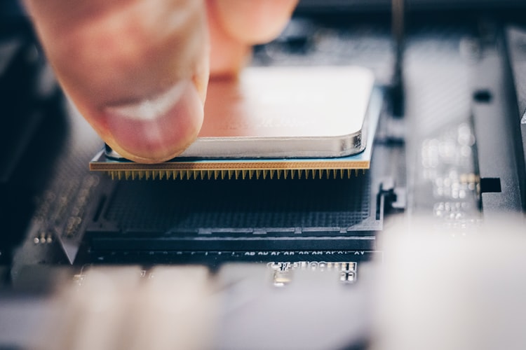 This is Why Advanced Micro Devices, Inc. (NASDAQ:AMD) is Poised To Top Q4 Earnings